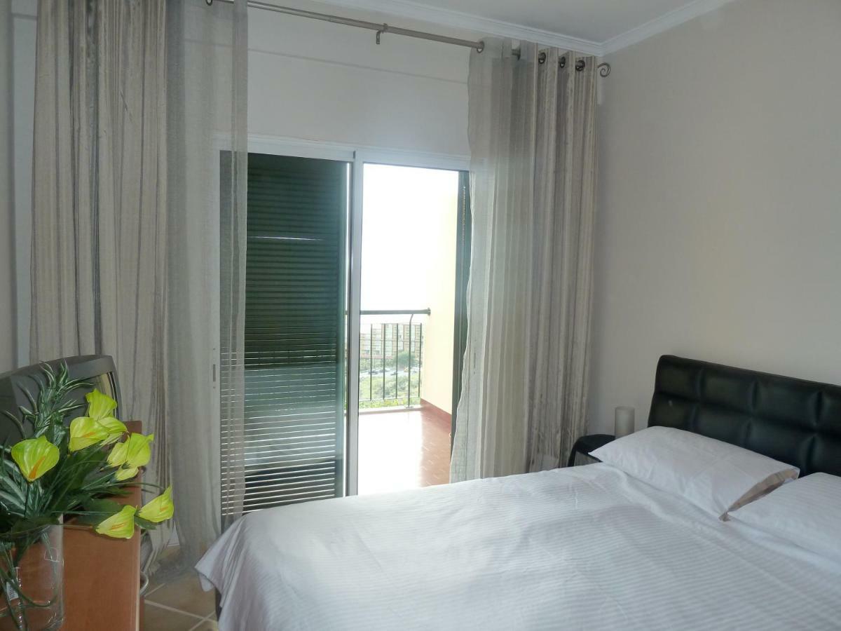 Oceanic Apartment Caniço Eksteriør bilde